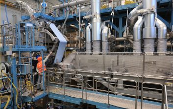 VTT:n SAMPO-koekone ja tulistetun höyryn SteamDry-teknologiaa kuitukuivauksen energiatehokkuuden kehittämiseen.